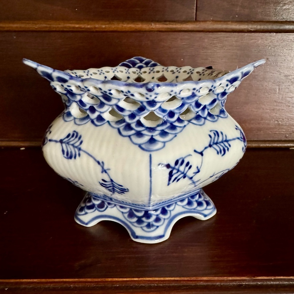Royal Copenhagen Musselmalet - Sugar Bowl (Blue Fluted)